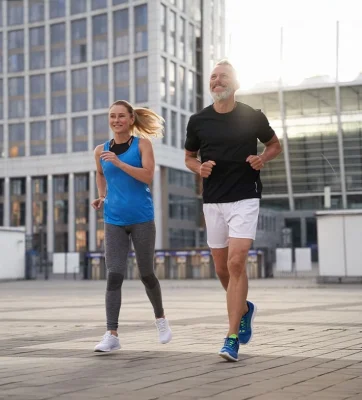 Hombre y Mujer haciendo Footing